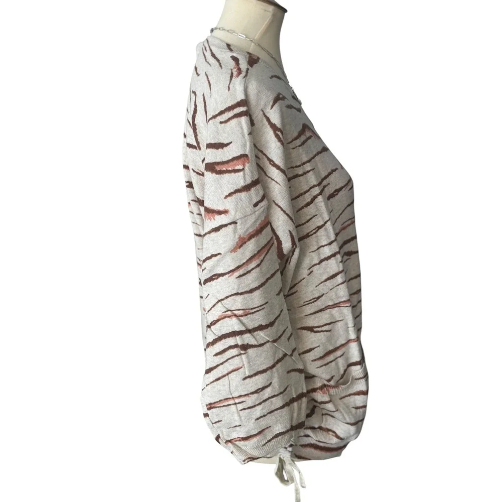 Democracy Women's Large Tiger Print Knit Sweater with Drawstring Sides - Size L - Picture 3 of 14